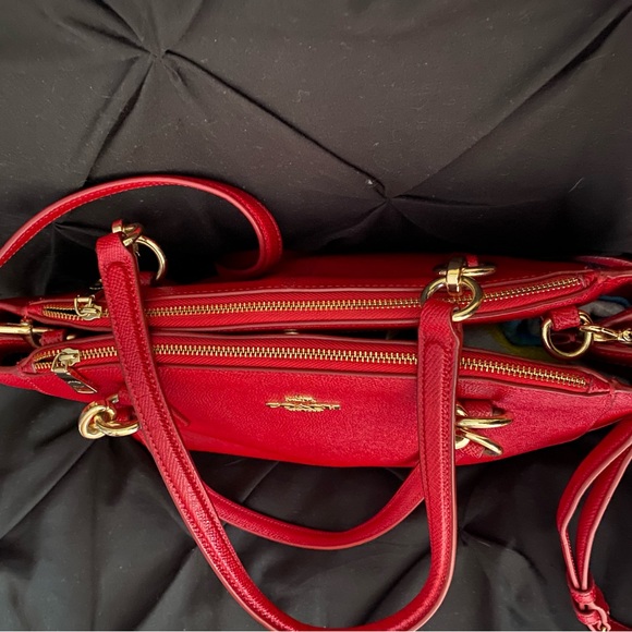 Coach red handbag - Picture 2 of 3